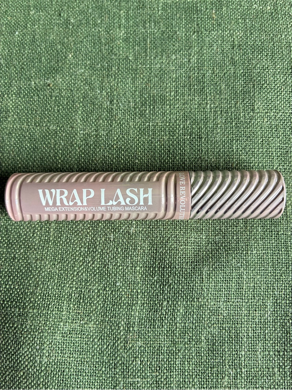 Love Revolution Wrap Lash Mega Extension & Volume Tubing Mascara